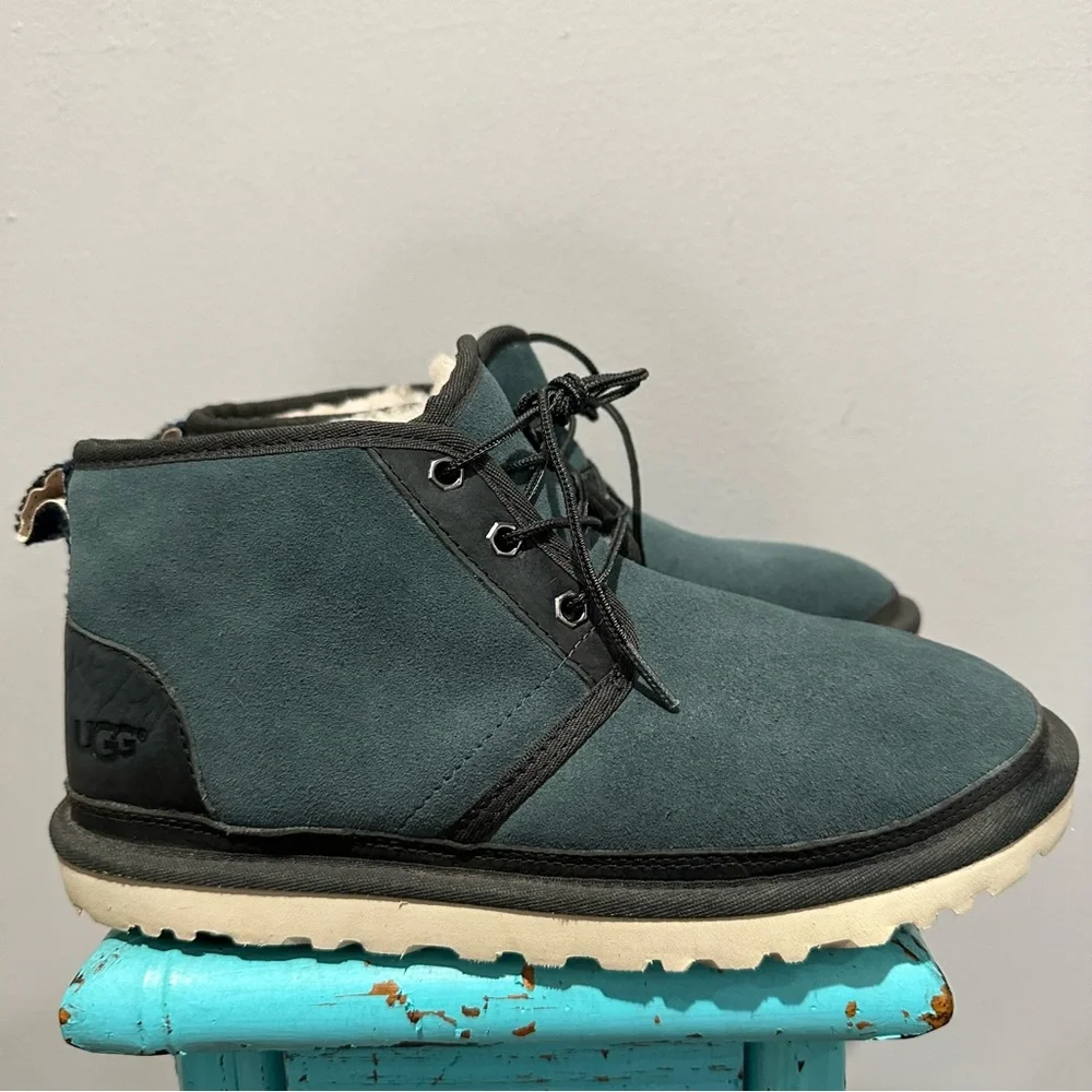 UGG Neumal Lace Up Casual Boot Size 7